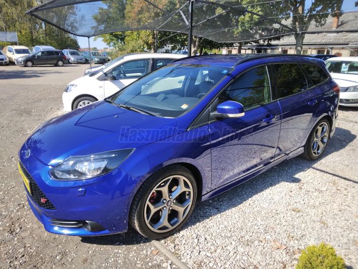 FORD FOCUS 2.0 Ecoboost ST3