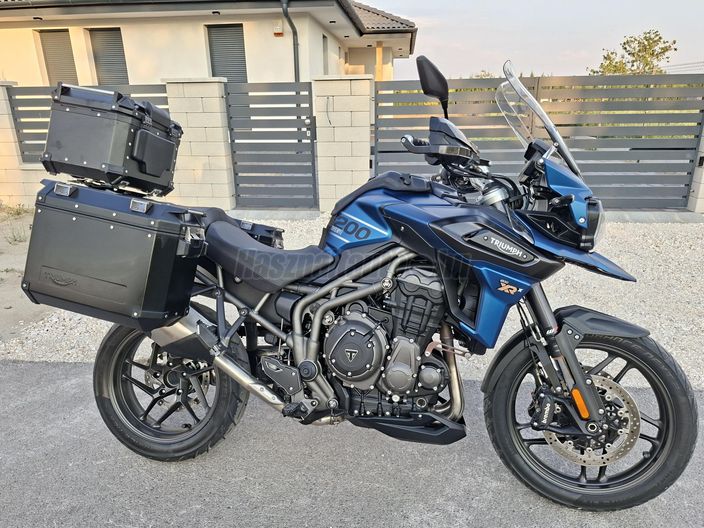 TRIUMPH TIGER 1200