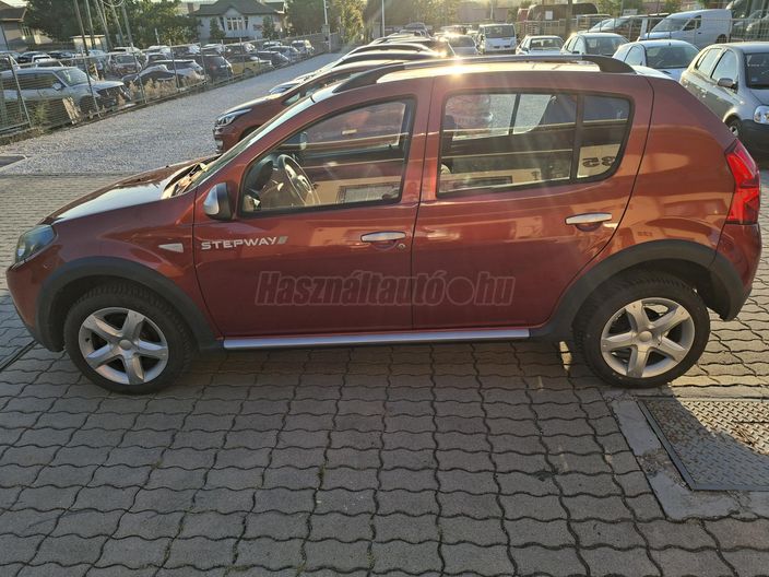 DACIA SANDERO 1.6 Stepway