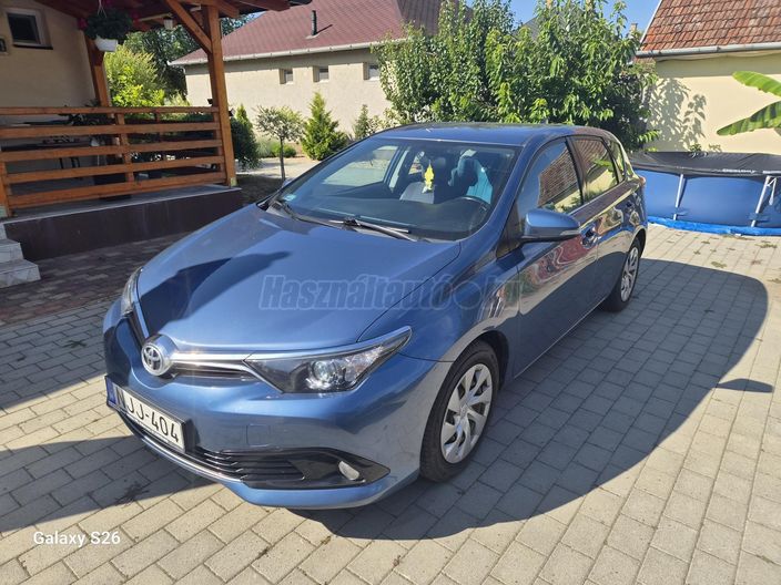 TOYOTA AURIS 1.33 Active