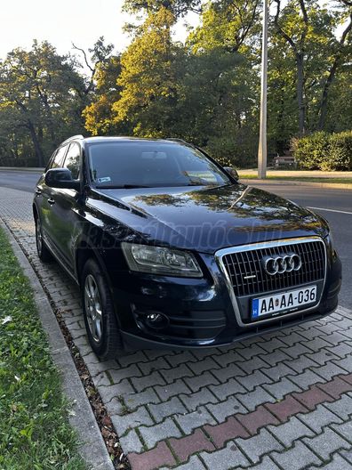 AUDI Q5 2.0 TDI DPF quattro S-tronic