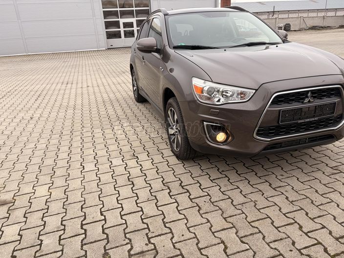 MITSUBISHI ASX 2.2 DI-D Instyle Navi 4WD (Automata)
