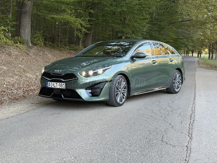 KIA PRO CEE'D ProCeed 1.5 T-GDI Ultimate Edition + DCT