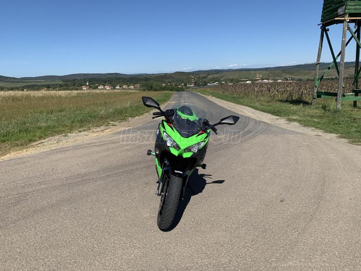 KAWASAKI NINJA 400