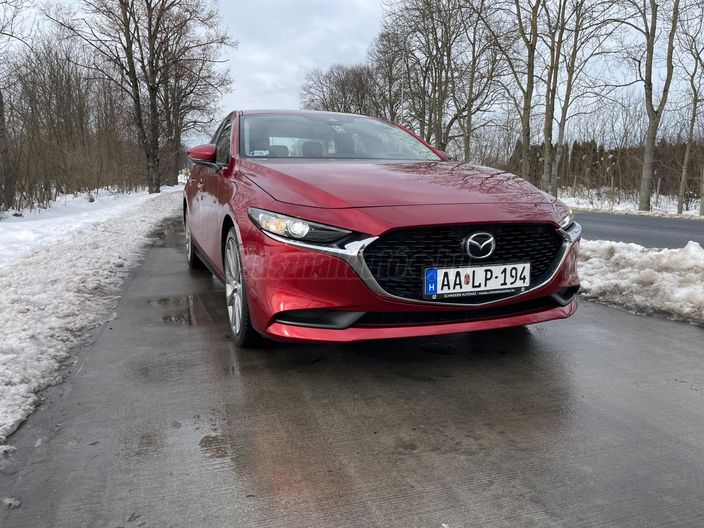 MAZDA 3 2.0 e-Skyactiv Plus