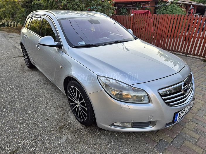 OPEL INSIGNIA Sports Tourer 2.0 CDTI EcoFLEX Cosmo