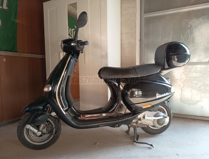 VESPA ET4