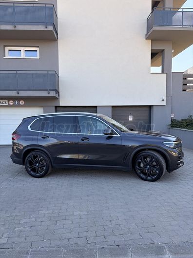 BMW X5 xDrive45e (Automata)