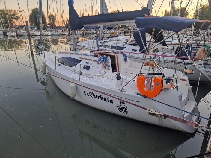 BALATON 295. 1.4m merülés. orrsugárkormány