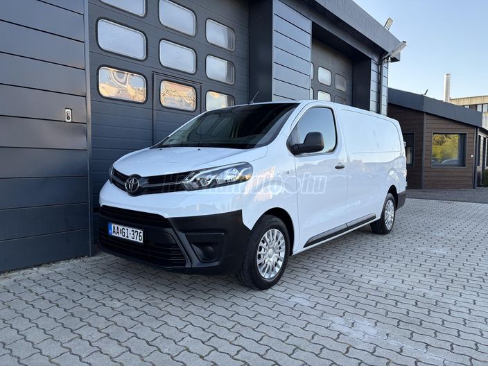 TOYOTA PROACE 2.0 D-4D Panel Van Active - L2H1 (Automata)