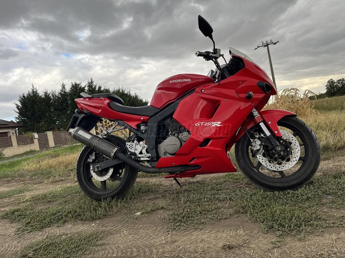 HYOSUNG GT 250