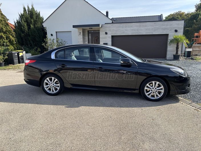 RENAULT LATITUDE 3.0 dCi V6 Initiale (Automata)