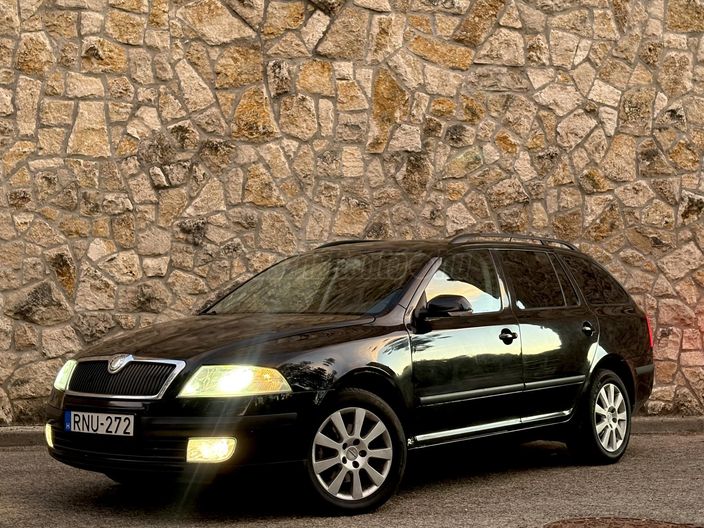 SKODA OCTAVIA 2.0 FSI Elegance
