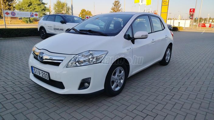 TOYOTA AURIS 1.8 HSD Sol (Automata)