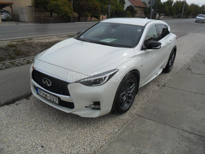 INFINITI Q30 2.2d Sport DCT