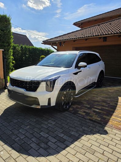 KIA SORENTO 2.2 CRDI Kryptonite 4WD DCT [7személy]
