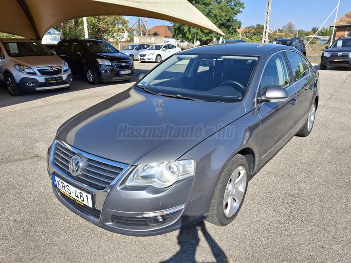 VOLKSWAGEN PASSAT 1.6 Trendline