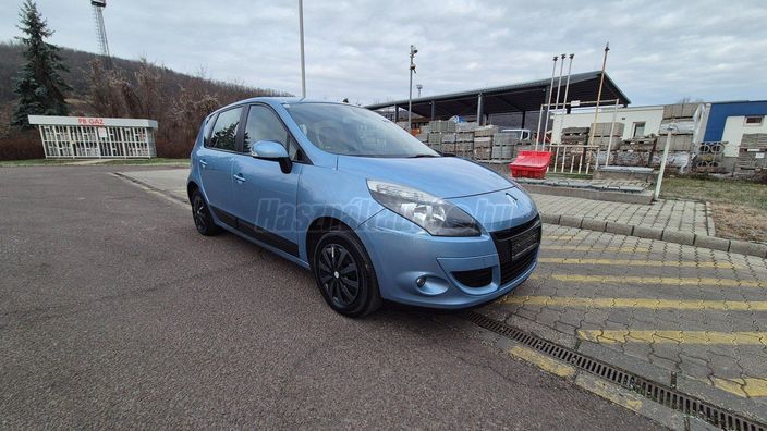 RENAULT SCENIC Grand Scénic 1.5 dCi Authentique