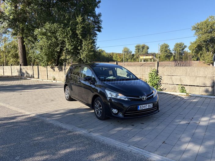 TOYOTA VERSO 2.0 D-4D Active