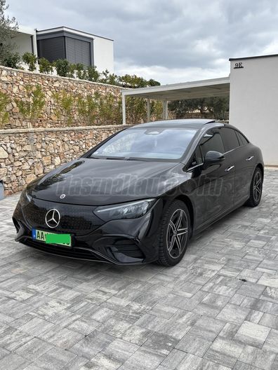 MERCEDES-BENZ EQE 350+