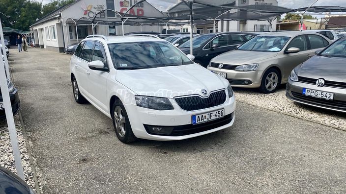 SKODA OCTAVIA Combi 1.2 TSI Elegance