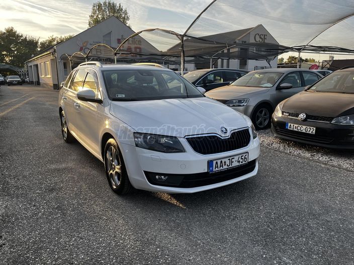 SKODA OCTAVIA Combi 1.2 TSI Elegance