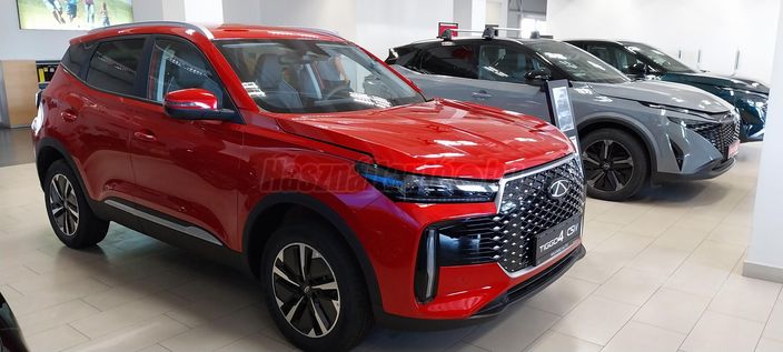 CHERY TIGGO 4 1.5 T-DGI HEV Premium DHT