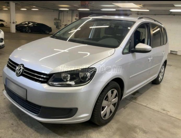 VOLKSWAGEN TOURAN 1.4 TSI Comfortline [7 személy]