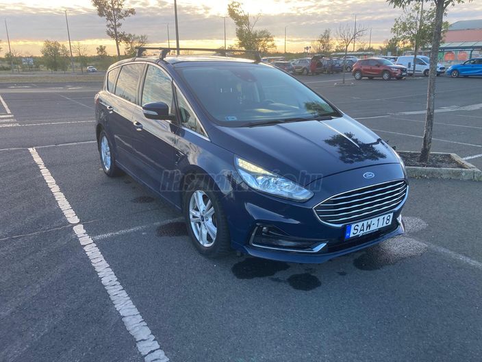 FORD S-MAX 2.0 EcoBlue Titanium (Automata) [7 személy]