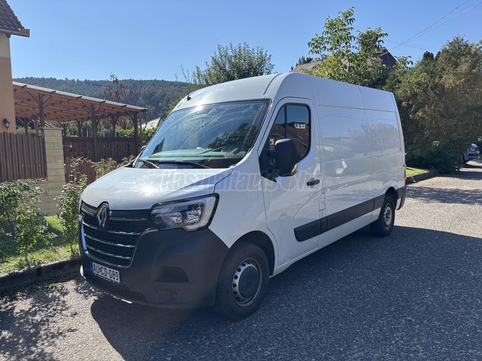 RENAULT MASTER 2.3 dCi 135 L2H2 3,5t Business