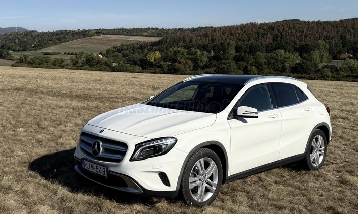 MERCEDES-BENZ GLA 220 CDI d 7G-DCT