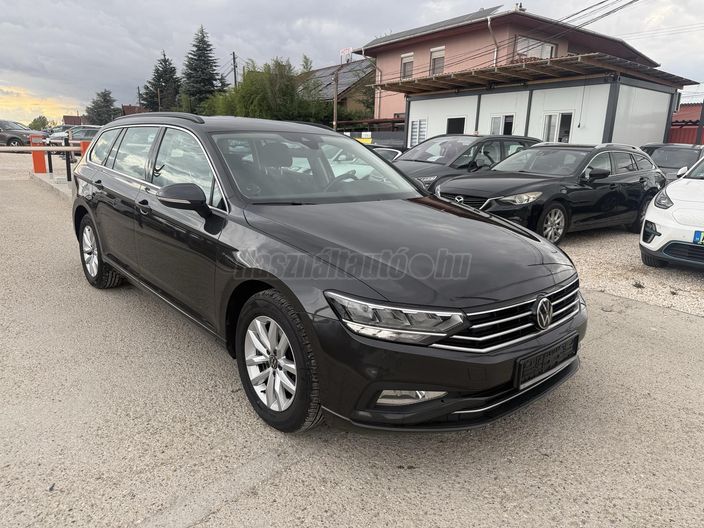 VOLKSWAGEN PASSAT VIII Variant 2.0 TDI SCR Business DSG