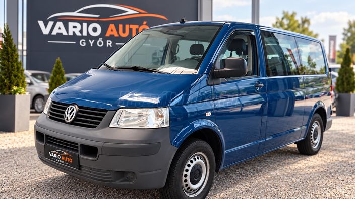 VOLKSWAGEN TRANSPORTER T5 Caravelle 2.5 TDI Trendline Shuttle 2.5 TDI
