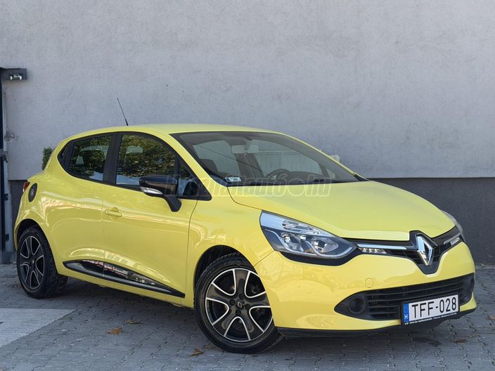 RENAULT CLIO 1.2 16V Advantage
