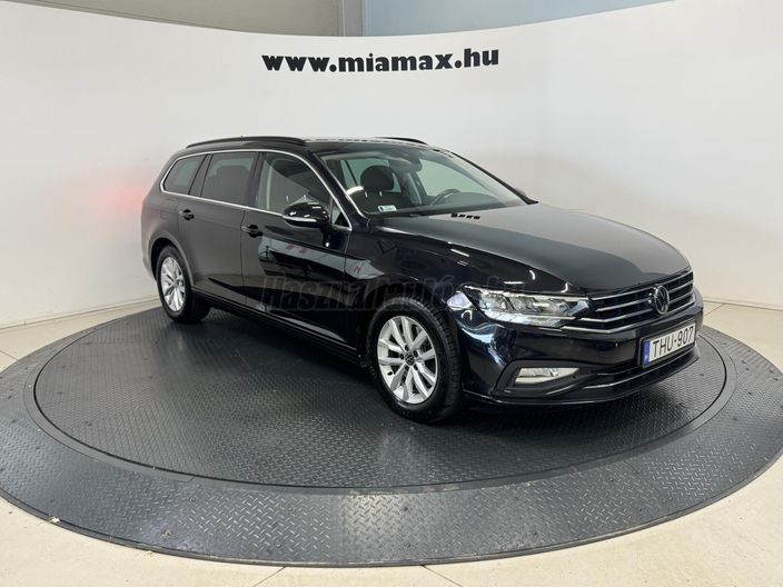 VOLKSWAGEN PASSAT VIII Variant 2.0 TDI SCR Business DSG