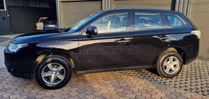 MITSUBISHI OUTLANDER 2.0 MIVEC Invite