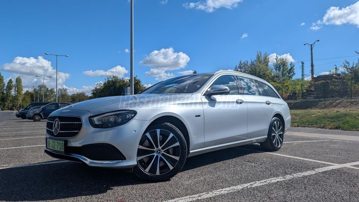 MERCEDES-BENZ E 300 de T 4Matic 9G-TRONIC EQ Power
