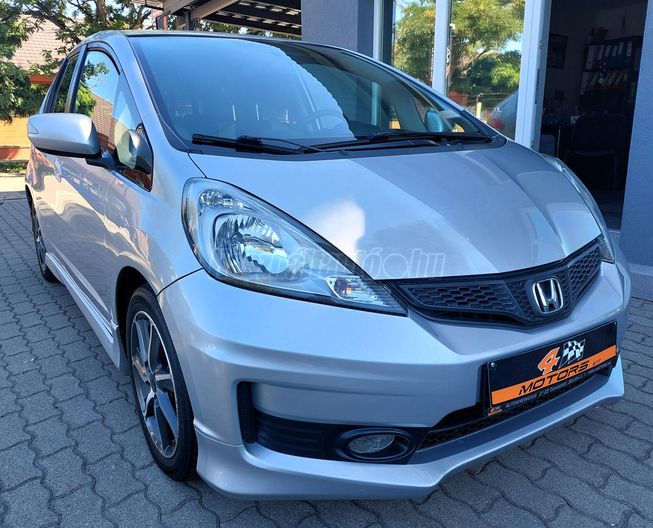 HONDA JAZZ 1.4 S