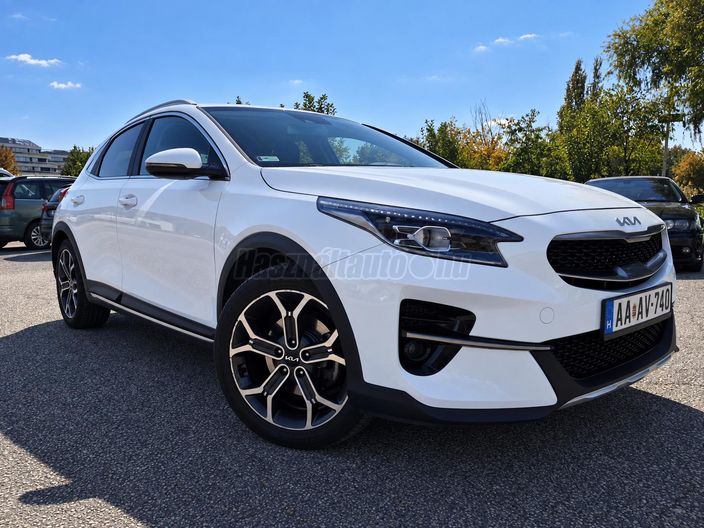 KIA XCEED 1.5 T-GDI X-Gold