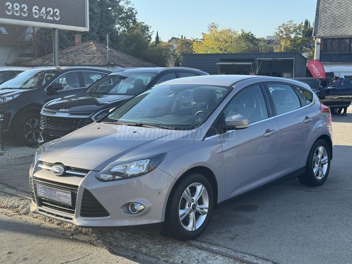FORD FOCUS 1.6 Ti-VCT Champions