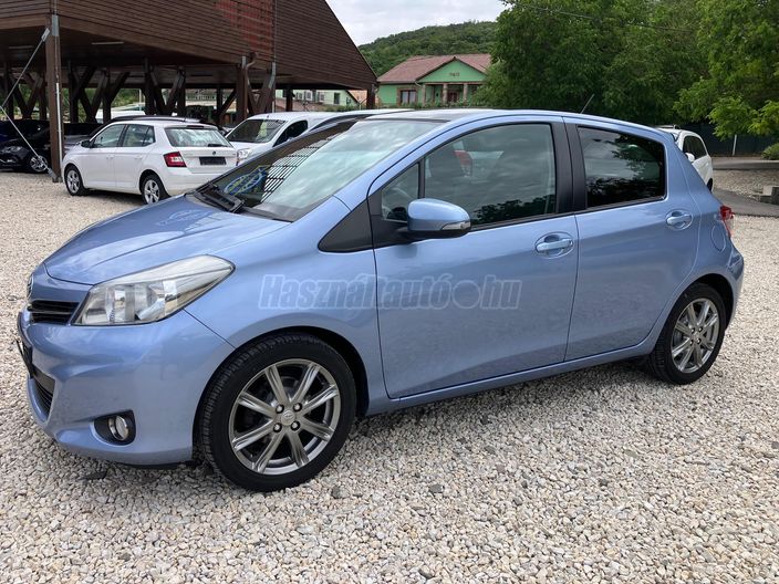 TOYOTA YARIS 1.33 Style