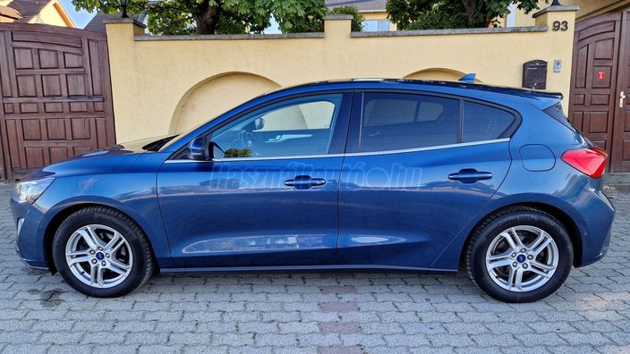 FORD FOCUS 1.5 EcoBlue Titanium