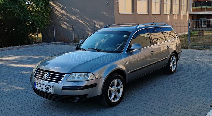 VOLKSWAGEN PASSAT Variant 1.9 PD TDI Highline