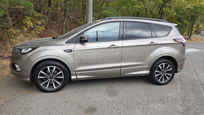 FORD KUGA 1.5 EcoBoost ST-Line