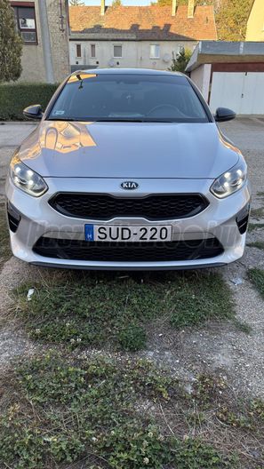 KIA CEE'D Ceed 1.5 T-GDI Gold