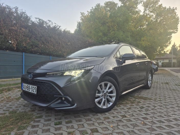 TOYOTA COROLLA Touring Sports 1.8 Hybrid Comfort Style Tech e-CVT