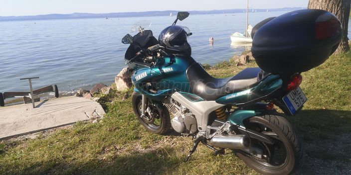 YAMAHA TDM 850