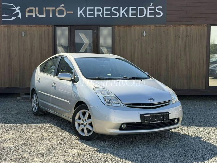 TOYOTA PRIUS 1.5 HSD Sol (Automata)