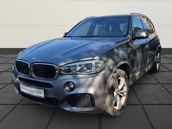 BMW X5 xDrive30d Wallis által állapot felmért autó téli és nyári szerelt kerék garnitúr