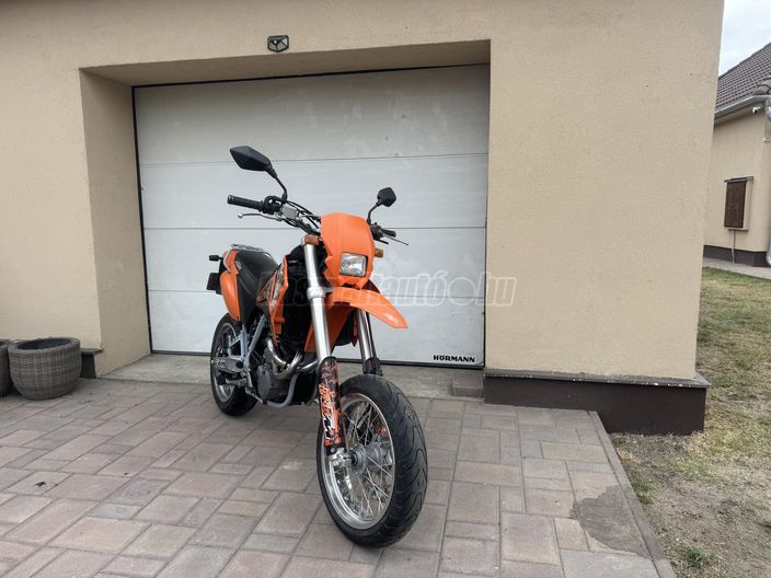 KTM 640 LC4 SUPERMOTO